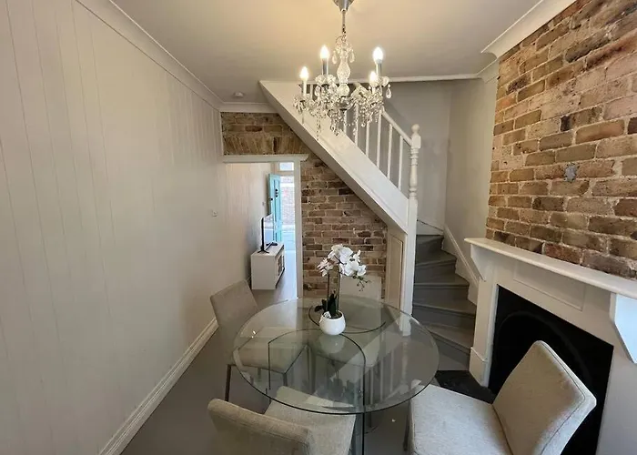 Stunning Central Townhouse